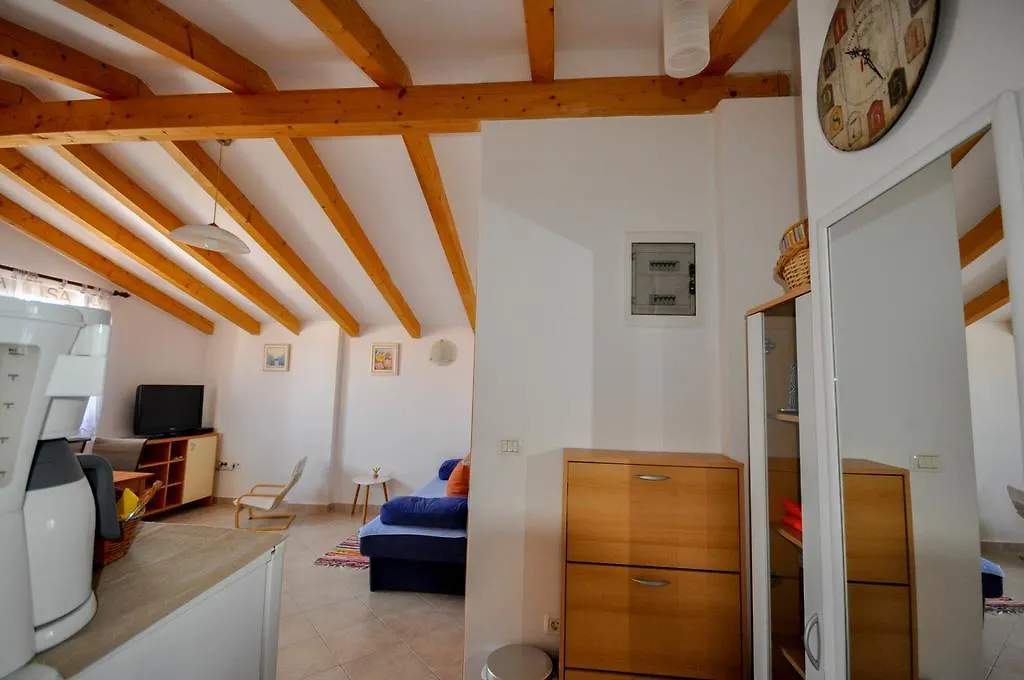 Lisa Apartment Novigrad  Croatia