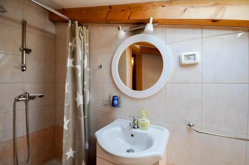 Lisa Apartment Novigrad